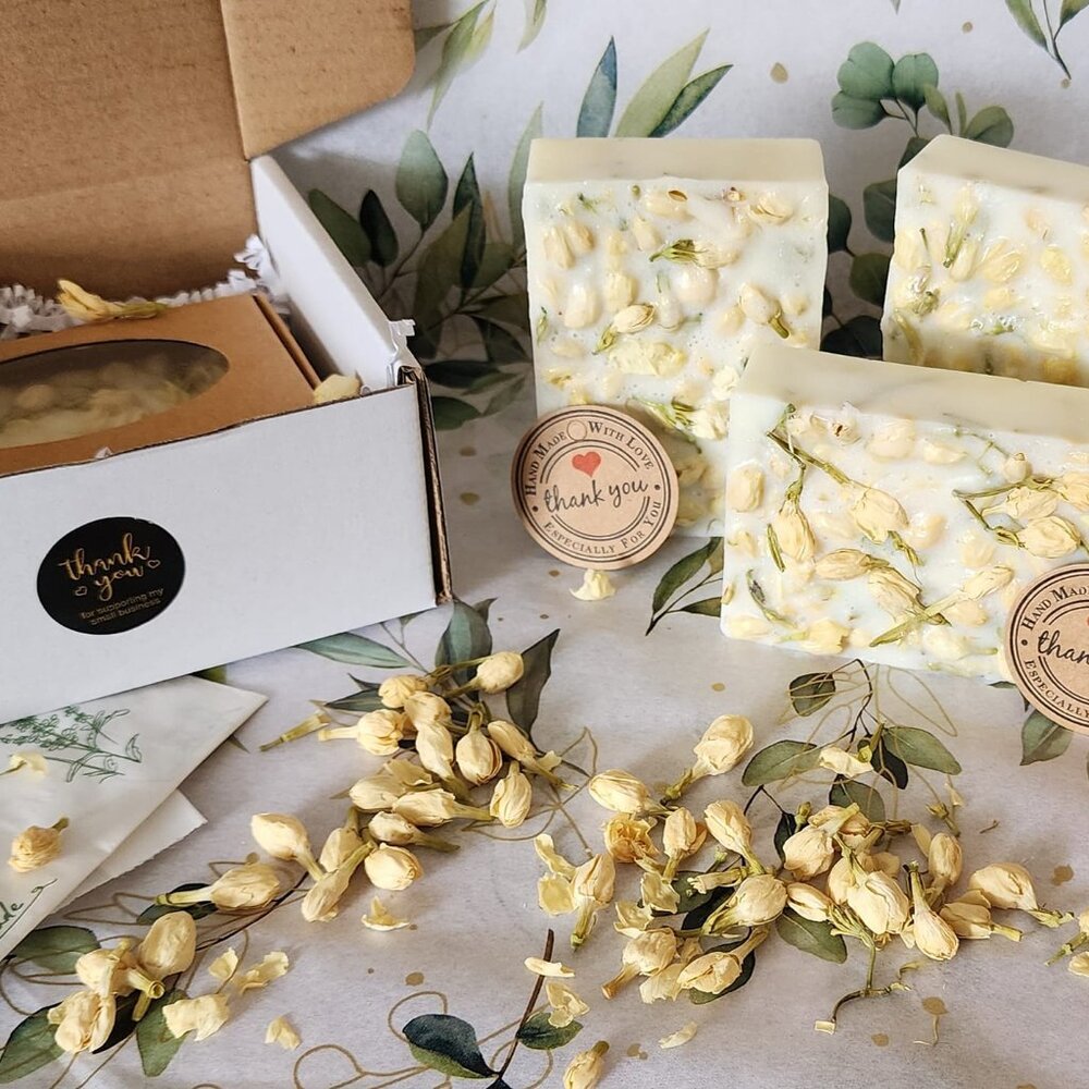 Handcrafted Soap Bar (2-Pack) Jasmine Scented - Gift